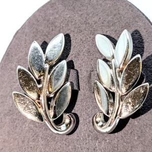 Vintage Monet Silver Tone Leaf Clip On Earrings